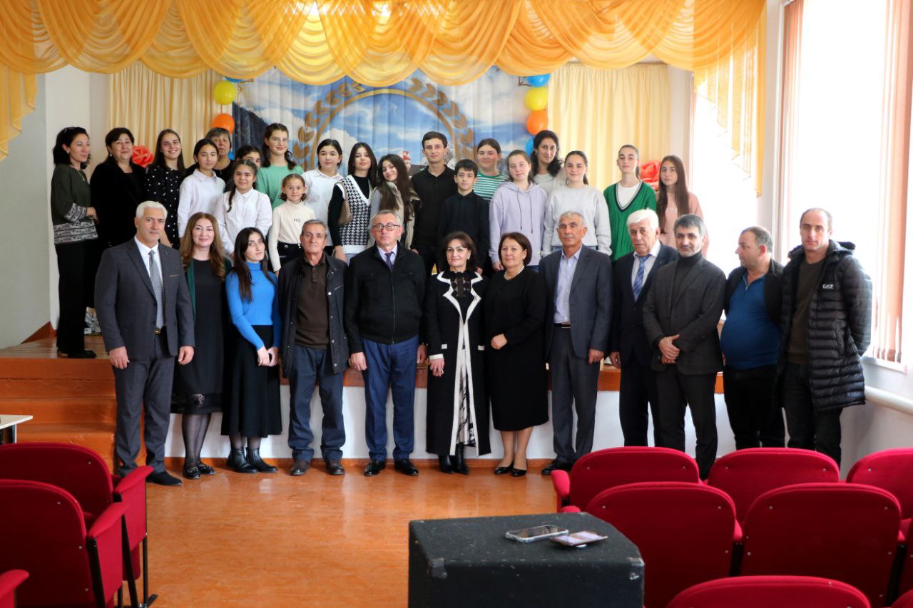Гости из Абхазии посетили школы в абазинских аулах