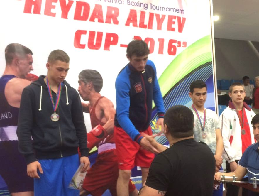 Эдгард Цамбов победил в Азербайджане